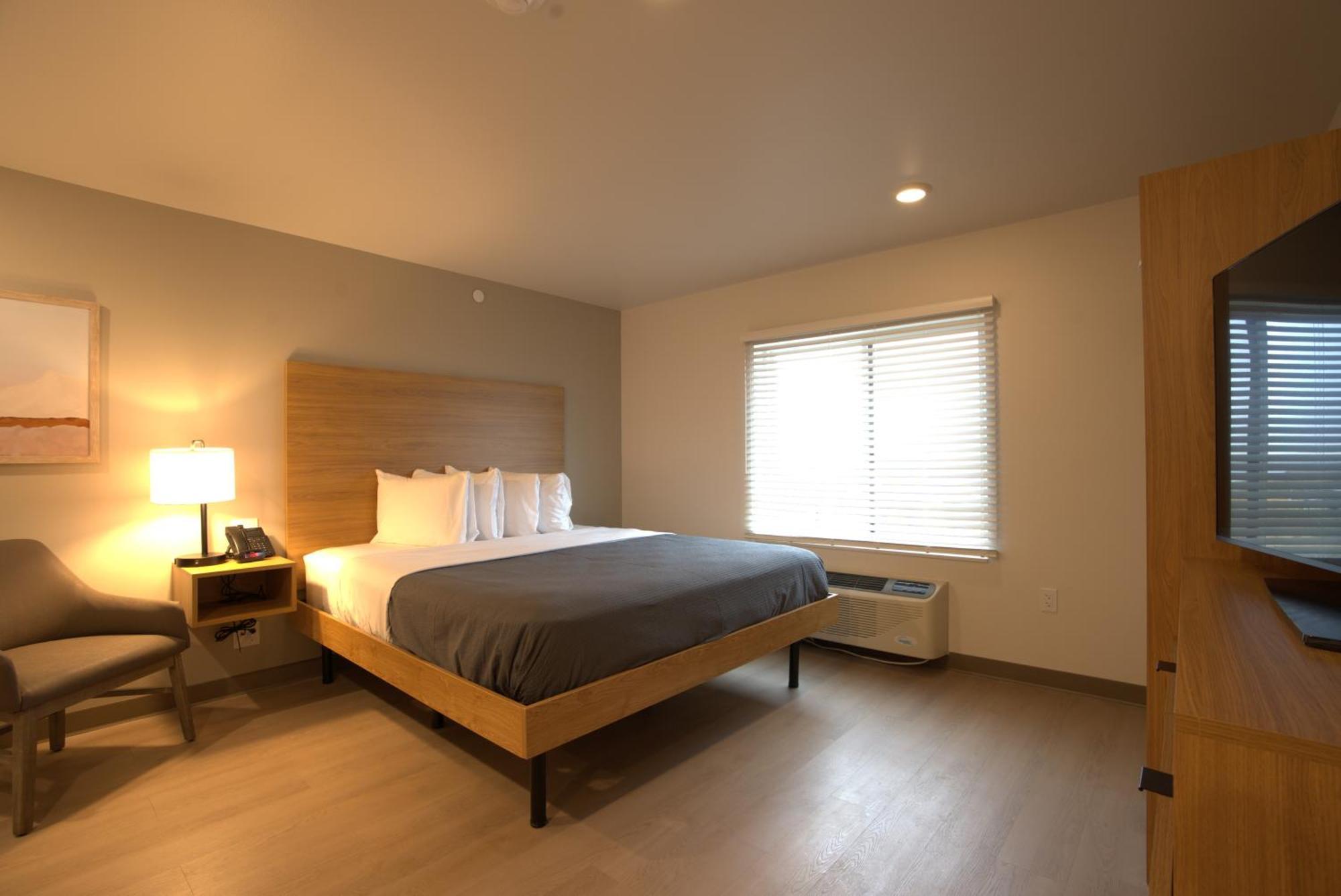 Livaway Suites Tri-Cities-Richland Exterior photo